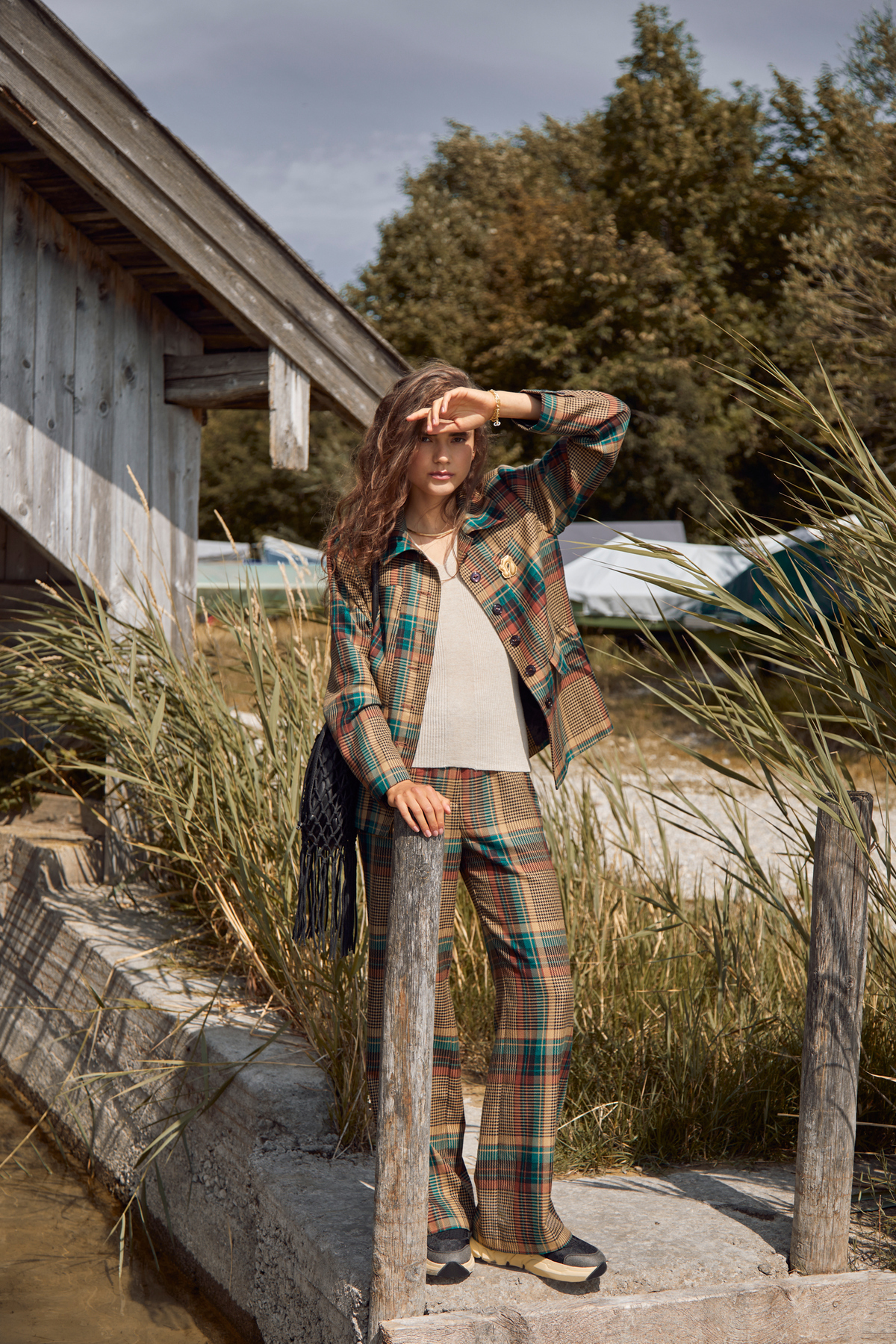 fashion-editorial-changing-seasons-luxiders-magazine
