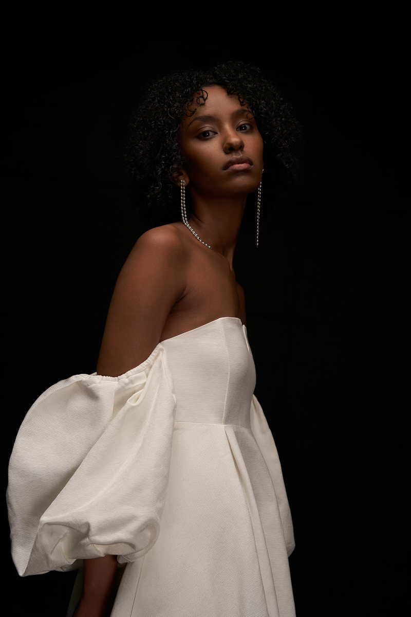 Fashion-Editorial-Linear-Motion