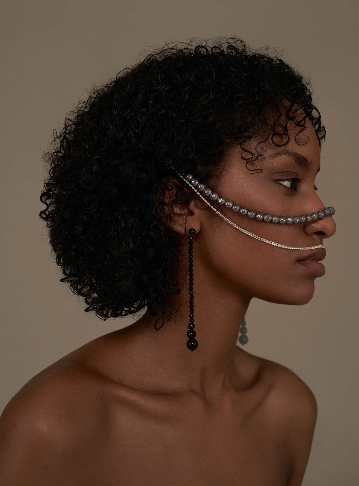 Fashion-Editorial-Linear-Motion