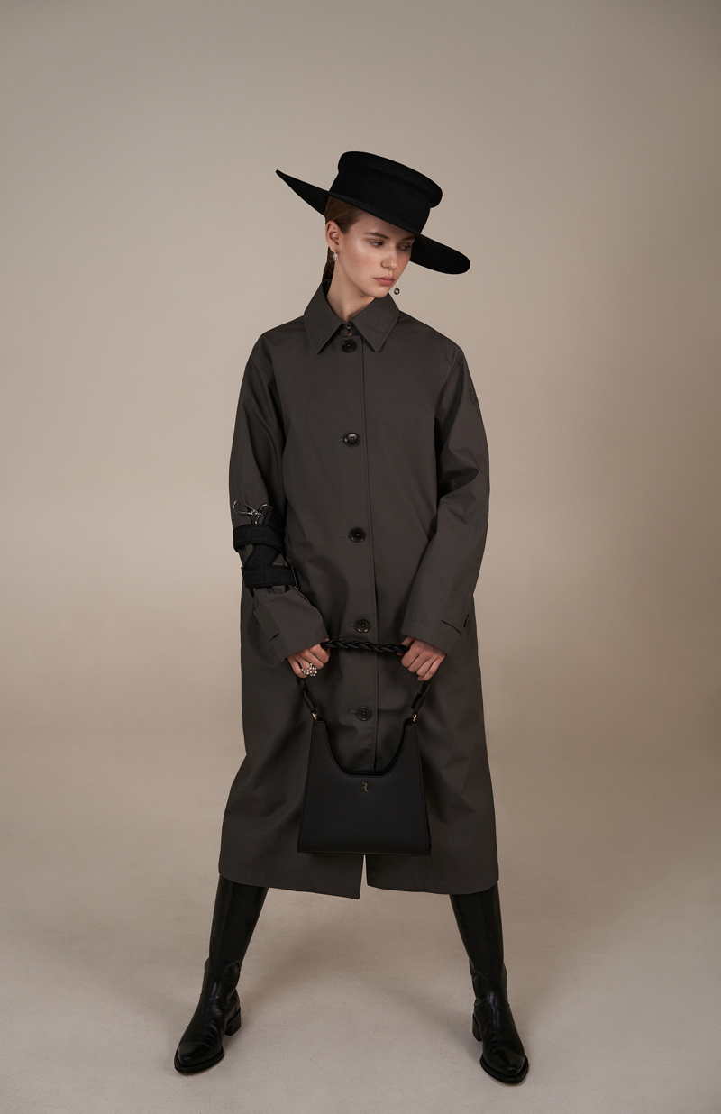 Fashion-Editorial-Linear-Motion