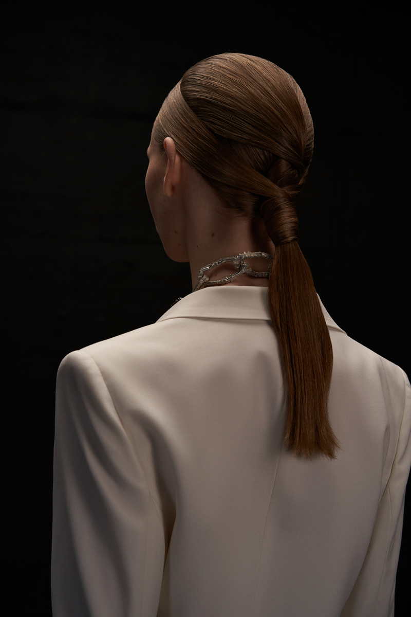Fashion-Editorial-Linear-Motion