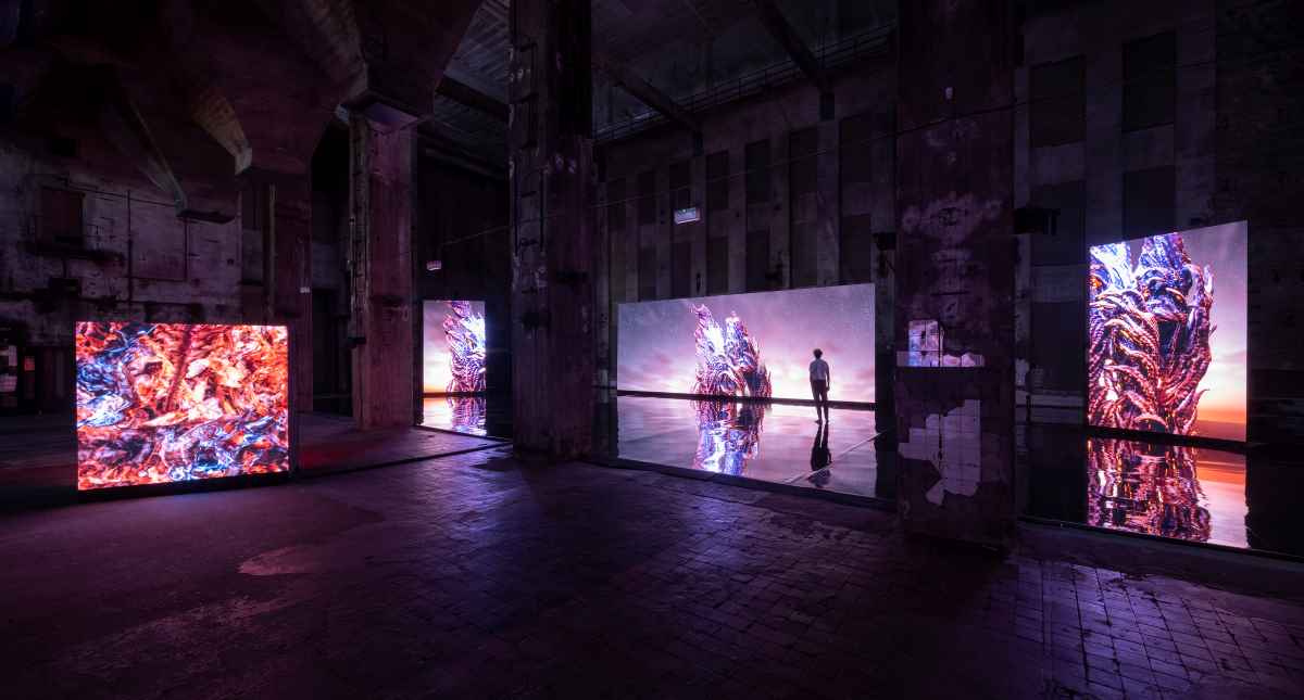 Jakob-Kudsk-Steensen-Berl-Berl-2021-Installation-view-at-Halle-am-Berghain-Copyright-Timo-Ohler