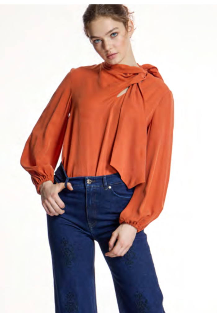 Blouse by Alba Conde at La Boutique Consciente