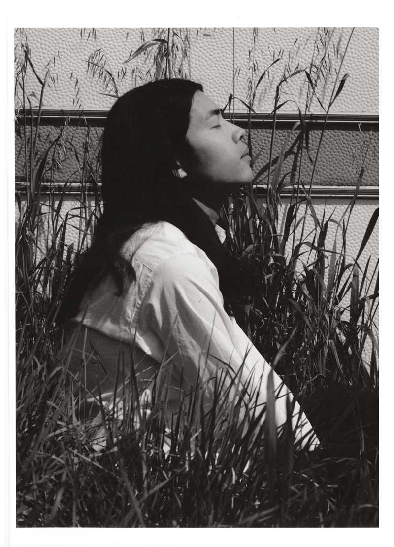 Fashion-Editorial-In-Praise-Of-Impermanence