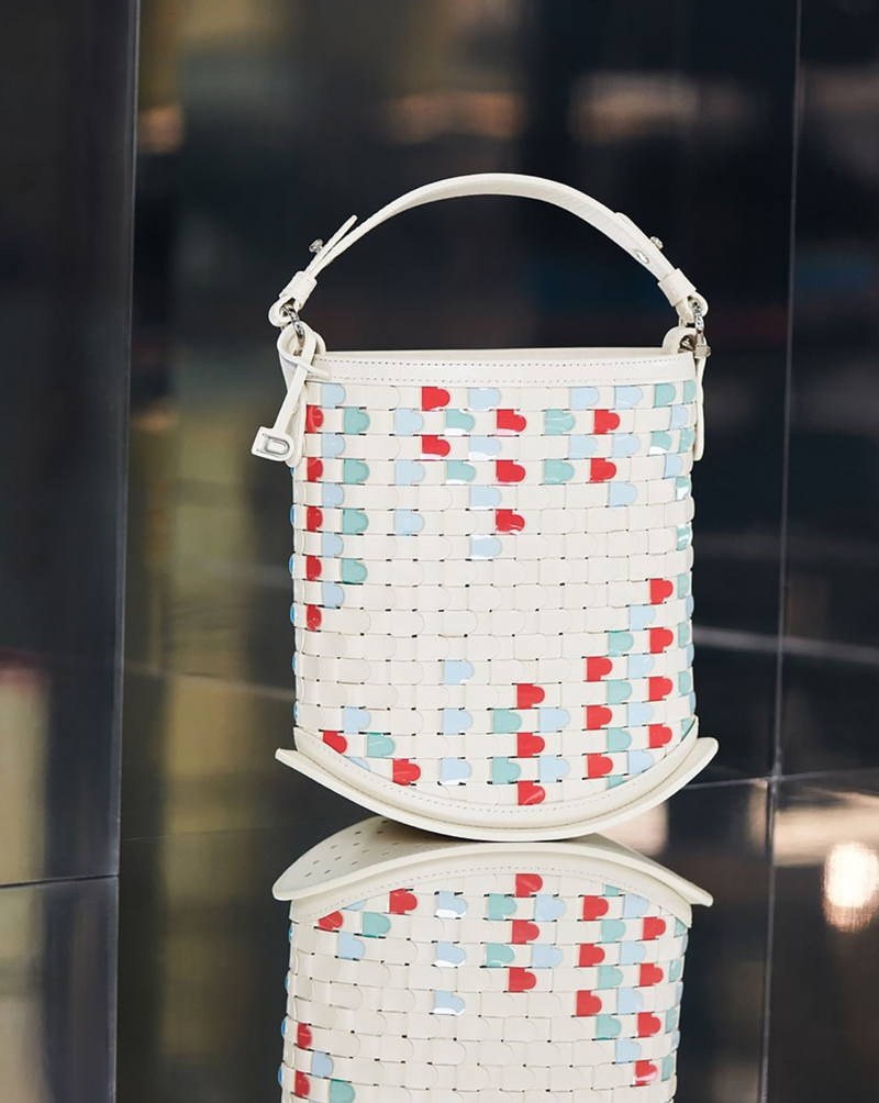 Project Delvaux Eink. Courtesy Audrey B. Studio. © Louis de Roffignac