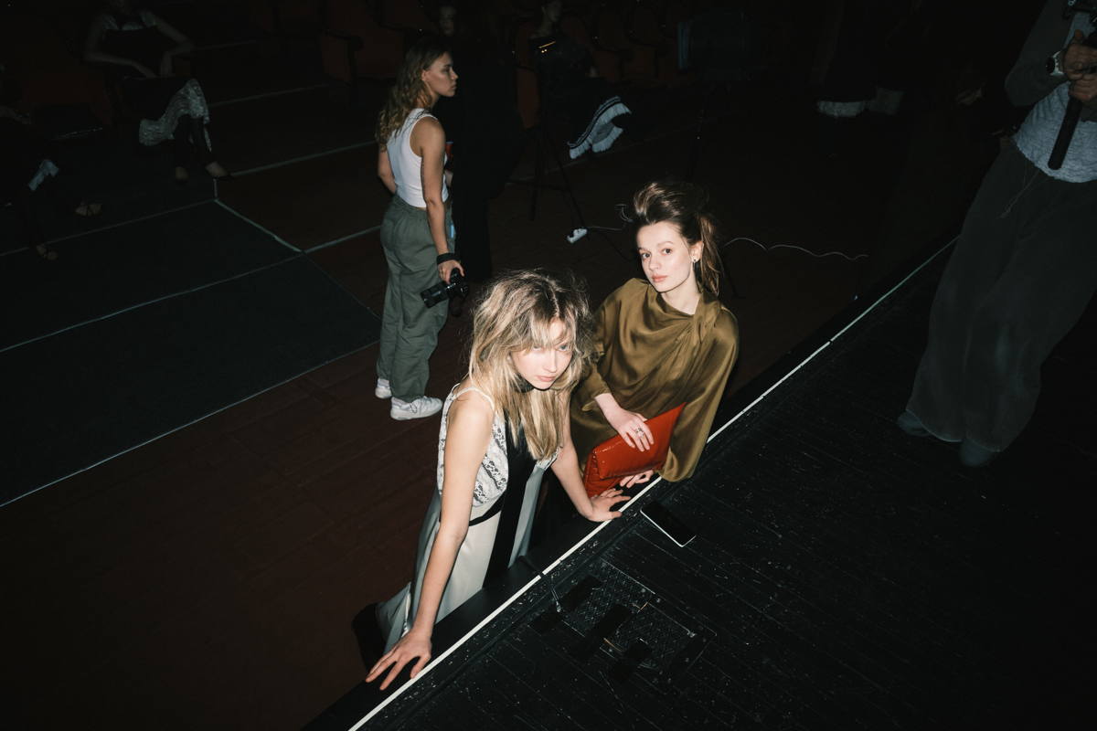 Two models in Julia Allert Catwalk © Nikita Grimovich